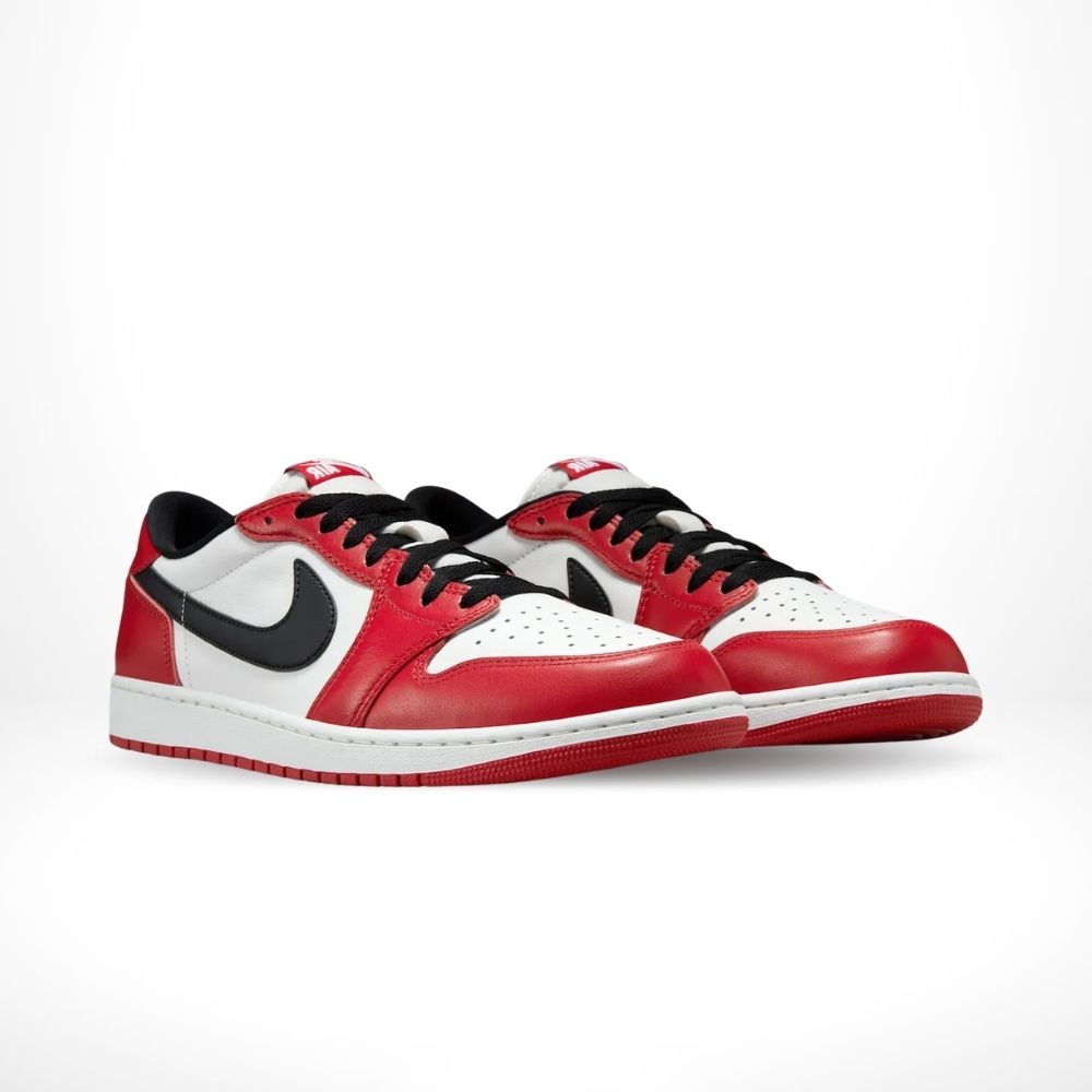 Air Jordan 1 Low OG Chicago 2025